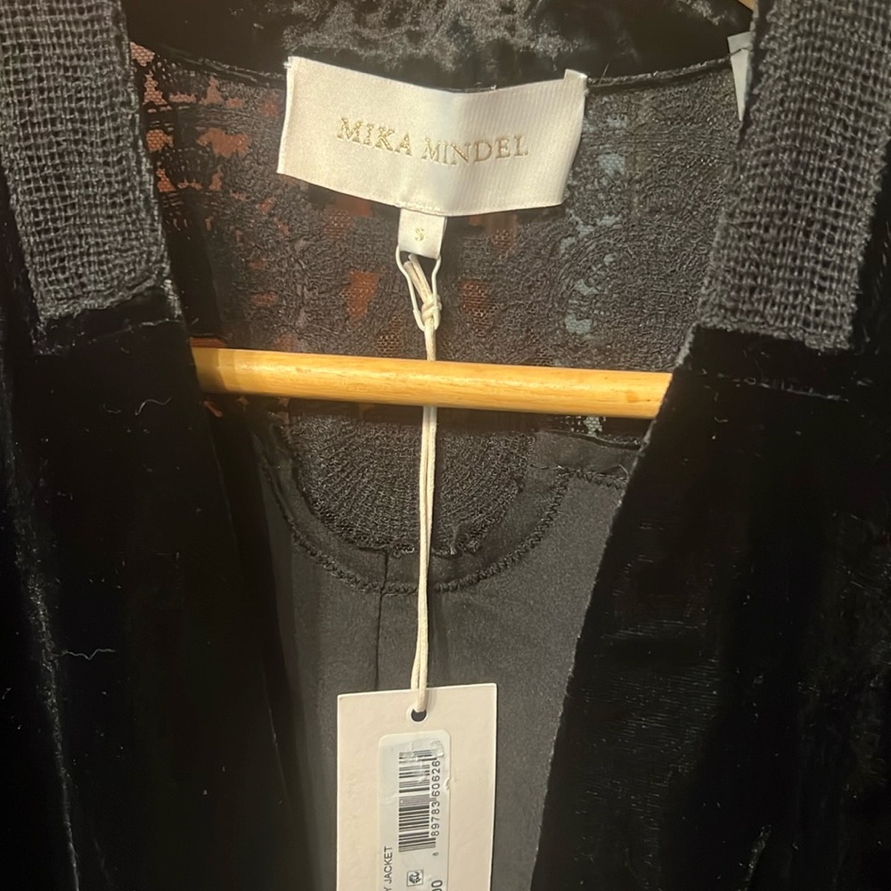 Beautiful Mika Mindel velvet blazer